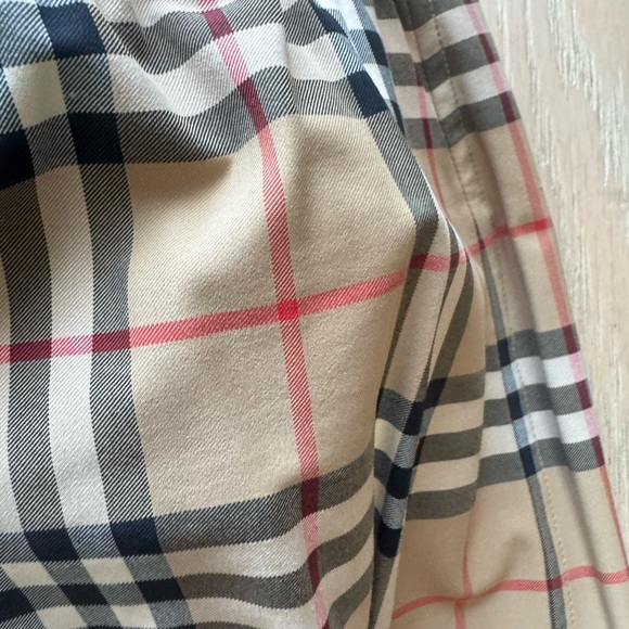 Burberry Classic Checkered Women's Leggings - Picture 9 of 9